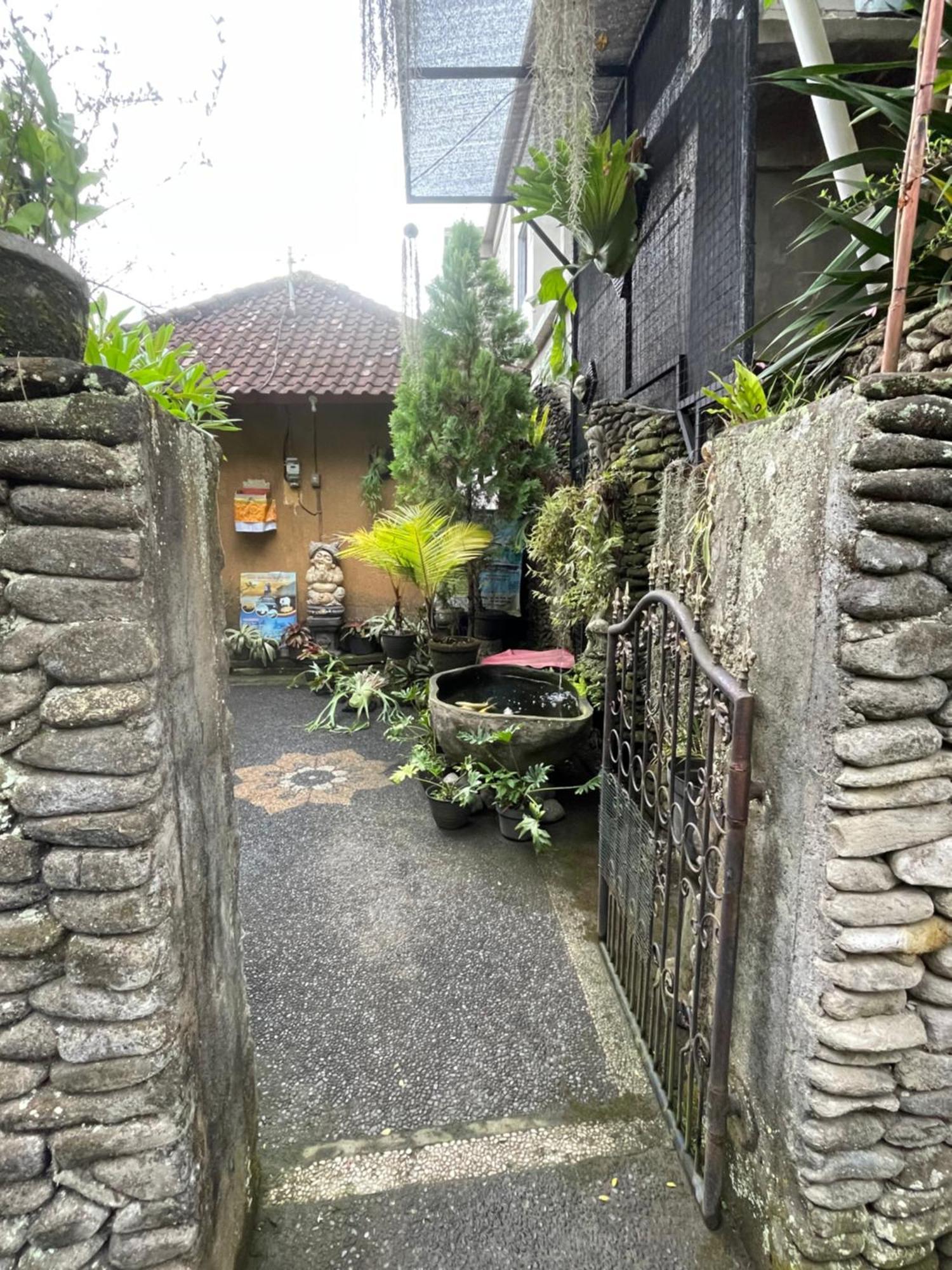 Suntari Homestay Ubud Kültér fotó